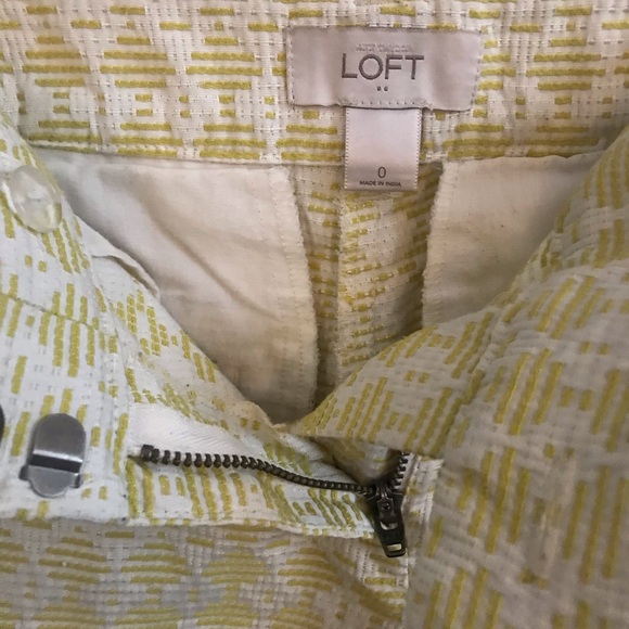 Ann Taylor Loft yellow print textured shorts sz 0 - Picture 5 of 7